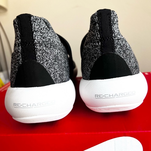 Under Armour Recover SLP Recharged Slip On Black / Grey Men's Size 12 Shoes - Picture 2 of 2